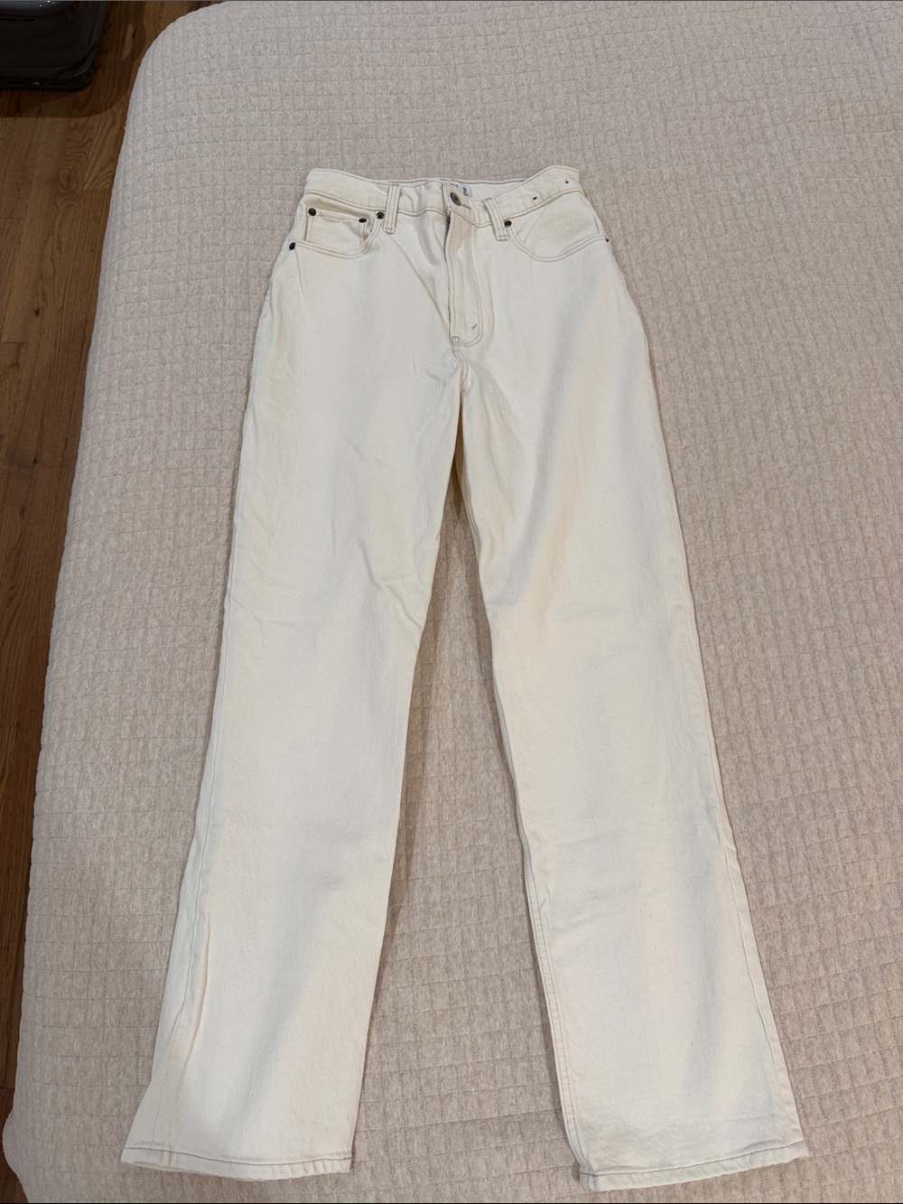 Abercrombie & Fitch Off-White High-Rise Straight Jeans - Picture 1 of 4